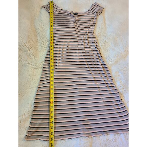 Women"s XS striped Bodycon Volcom dress - Picture 7 of 7